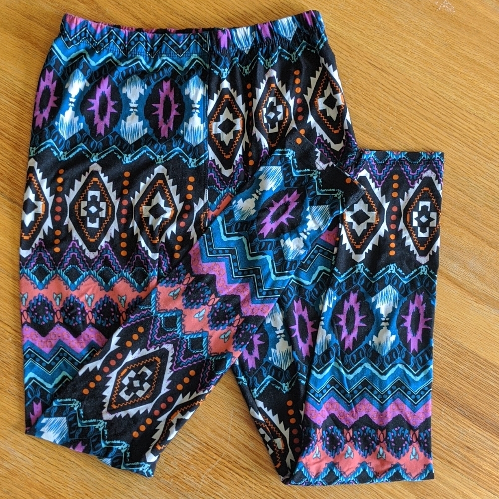 Multi colored patterned leggings